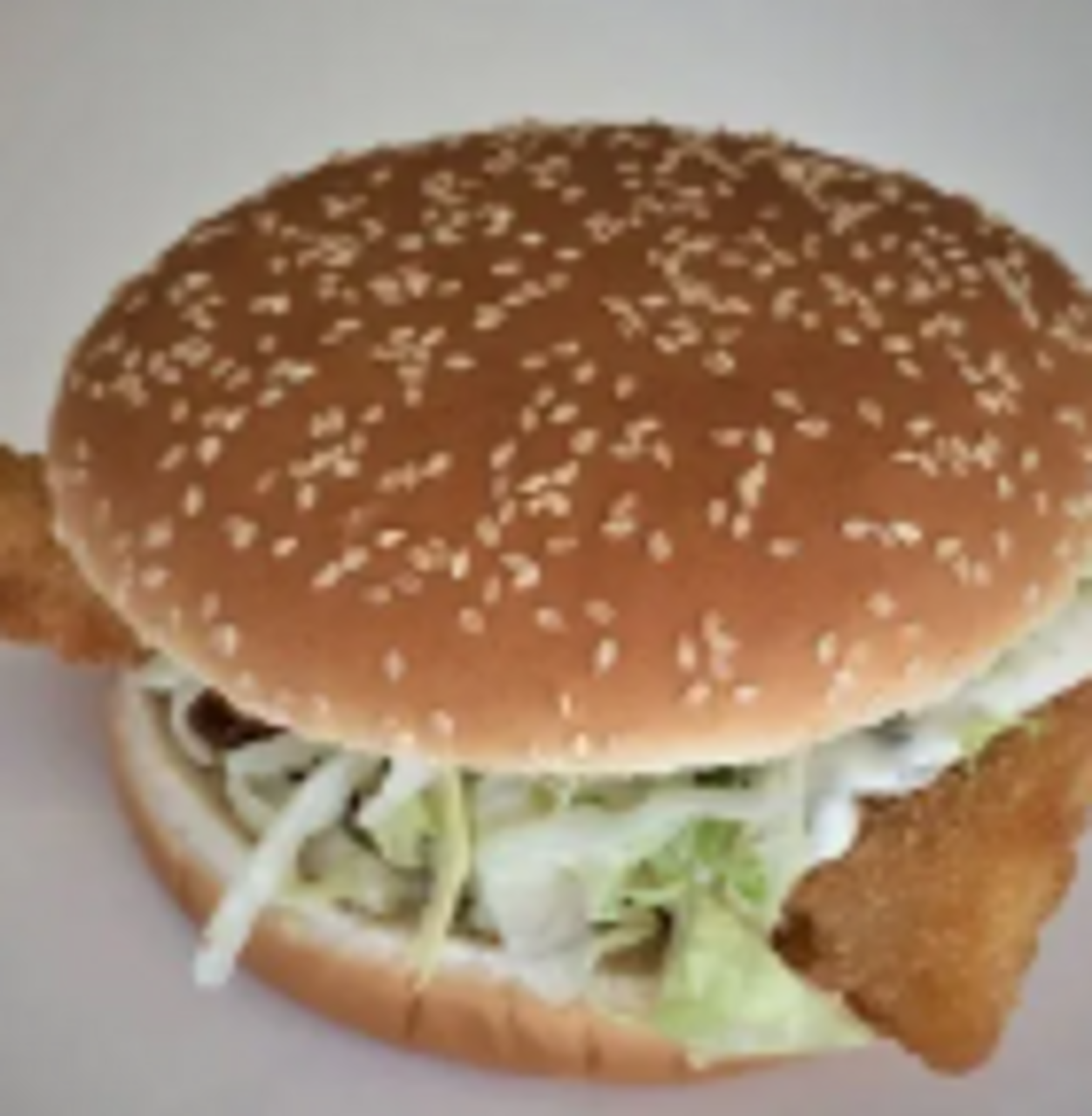 Breaded cod fillet topped with tartar sauce & lettuce

$8.89 / Combo Price $13.23